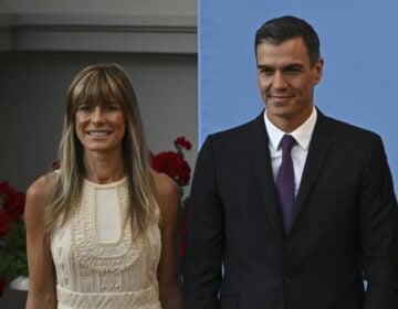 Η εισαγγελία της Μαδρίτης ζητεί να απορριφθεί η υπόθεση για διαφθορά σε βάρος της συζύγου του πρωθυπουργού Πέδρο Σάντσεθ
