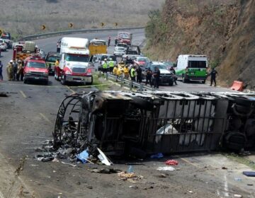 Τραγικό δυστύχημα στο Μεξικό: Ανατροπή λεωφορείου με 14 νεκρούς και 31 τραυματίες