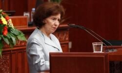Σιλιάνοφσκα: Η μη χρήση του ονόματος Βόρεια Μακεδονία δεν αποτελεί παραβίαση του Συντάγματος