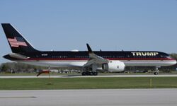 Ιδιωτικό αεροσκάφος του Τραμπ χτύπησε άλλο αεροπλάνο στο αεροδρόμιο του δυτικού Παλμ Μπιτς