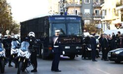 Σε κατάσταση συναγερμού η ΕΛ.ΑΣ. στη Θεσσαλονίκη για το ντέρμπι Άρης-ΠΑΟΚ – Συνελήφθη ο υπεύθυνος εγγραφής μελών του Άρη