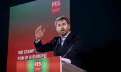 Ανδρουλάκης: «Θα συνεχιστεί η αλαζονεία ή θα δυναμώσει η παράταξη που θα αγωνισθεί για τον ελληνικό λαό ρεαλιστικά χωρίς διχασμό και δημαγωγία;»