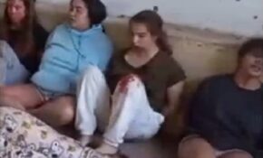 Πόλεμος στη Μέση Ανατολή Στη δημοσιότητα βίντεο με πέντε γυναίκες ομήρους της Χαμάς που υπηρετούσαν στις IDF