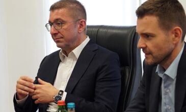 Νέα πρόκληση από Μίτσκοσκι: Επιμένει να αποκαλεί τη χώρα του «Μακεδονία» σε συναντήσεις του με ξένους αξιωματούχους