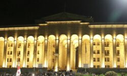 Το κυβερνών κόμμα της Γεωργίας κατηγορεί τις ΗΠΑ για εκβιασμό