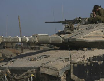 Ισραηλινά άρματα μάχης έφθασαν στο κέντρο της Ράφα παρά την παγκόσμια κατακραυγή – Περίπου ένα εκατομμύριο άνθρωποι έχουν φύγει από τα σπίτια τους