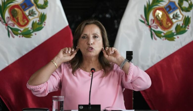 Περού – «Rolex-gate»: Η εισαγγελία καταθέτει στο Κογκρέσο «συνταγματική προσφυγή» εναντίον της προέδρου Μπολουάρτε