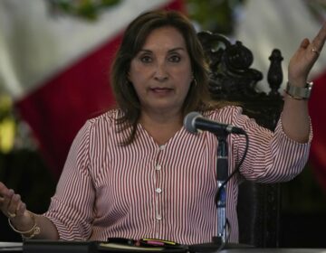 Περού: Η Μπολουάρτε έδωσε εξηγήσεις στους εισαγγελείς γιατί απέτρεψε την έρευνα των αρχών για το σκάνδαλο διαφθοράς που εμπλέκεται