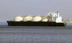 Η Μόσχα θα μπορούσε να αντεπεξέλθει σε ενδεχόμενη απαγόρευση της ΕΕ στις εισαγωγές ρωσικού υγροποιημένου φυσικού αερίου