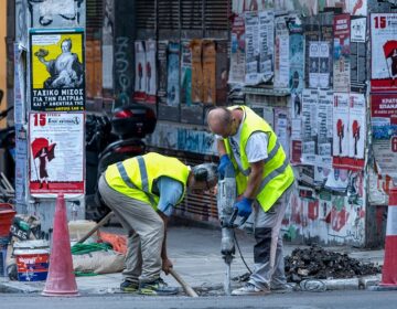 Πόσες ώρες την εβδομάδα εργάζονται οι Έλληνες σε σχέση με τους υπόλοιπους Ευρωπαίους