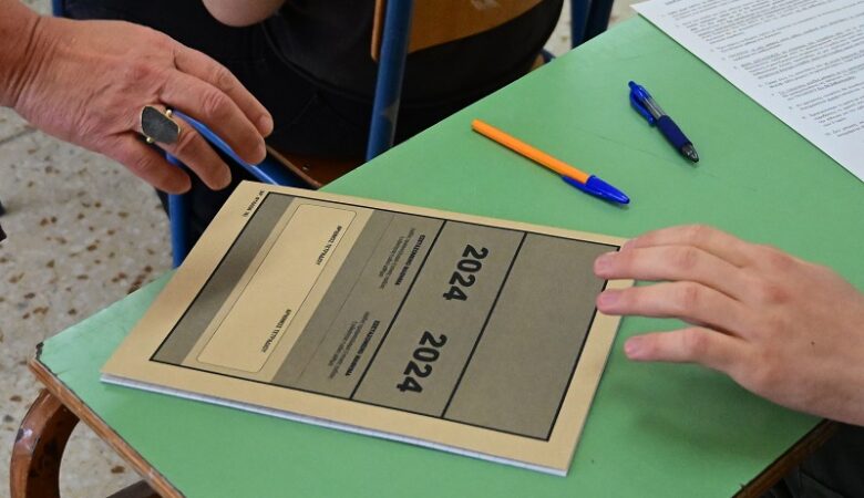 Πανελλαδικές Εξετάσεις 2024: «Αυλαία» για τους μαθητές των ΓΕΛ αύριο Παρασκευή