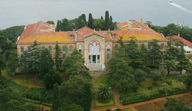 Θεολογική Σχολή της Χάλκης: Ο τούρκος υπουργός Παιδείας αφήνει ανοιχτό το ενδεχόμενο επαναλειτουργίας της