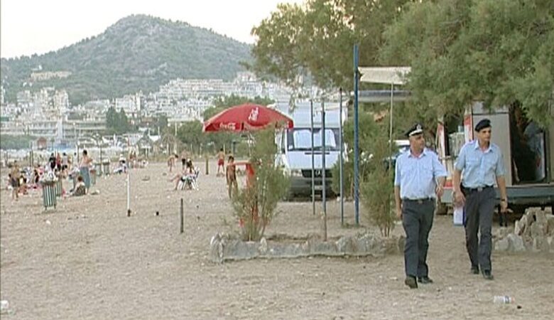 ΟΠΚΕ και αστυνομικοί με δίκυκλα θα περιπολούν στις παραλίες μετά την ληστεία σε «απευθείας σύνδεση» στον Άλιμο
