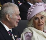 Συγκινημένοι ο βασιλιάς Κάρολος και η Καμίλα σε δημόσια εμφάνισή τους μετά την ανακοίνωση ότι ο μονάρχης πάσχει από καρκίνο