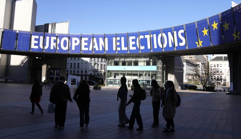 Ευρωεκλογές 2024: To 60% των Ευρωπαίων δηλώνει ότι ενδιαφέρεται να ψηφίσει έναντι 56% των Ελλήνων