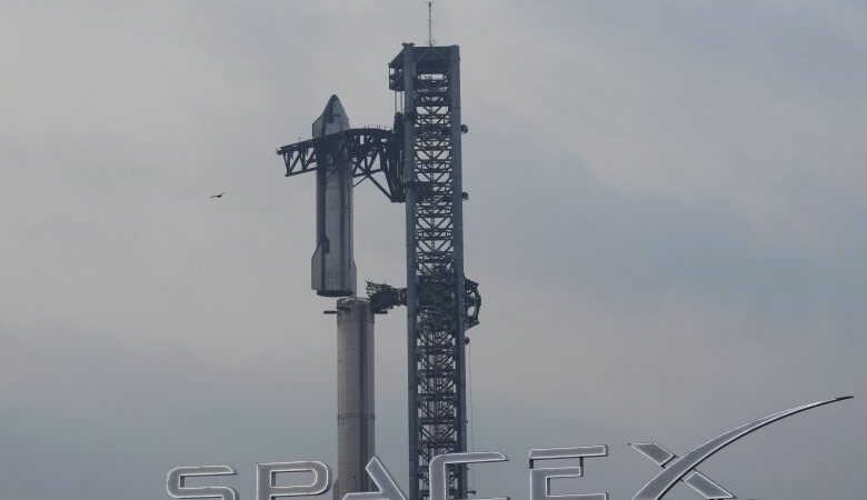 Επιτυχής η δοκιμαστική πτήση του πύραυλου Starship της SpaceX – Προορίζεται για αποστολές στη Σελήνη και στον Άρη
