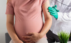 Προειδοποίηση Μαγιορκίνη για τον κοκκύτη: «Όλες οι έγκυες πρέπει να εμβολιαστούν»