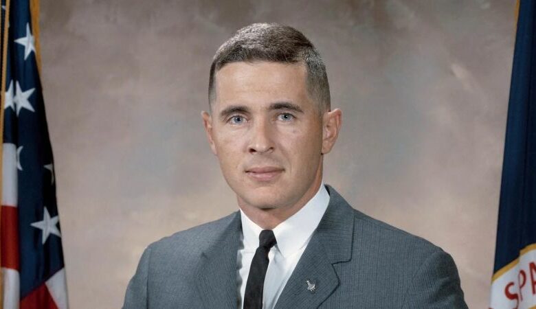 Σκοτώθηκε σε αεροπορικό δυστύχημα ο αστροναύτης του Apollo 8 που τράβηξε την εμβληματική φωτογραφία «Earthrise»