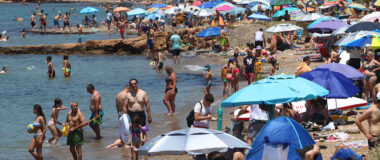 Καιρός: Γενικά αίθριος, χωρίς αξιόλογη μεταβολή η θερμοκρασία