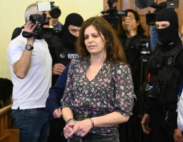 Ελεύθερη αφέθηκε η ιταλίδα Ιλάρια Σάλις που κρατούνταν στην Ουγγαρία μετά την εκλογή της στο Ευρωπαϊκό Κοινοβούλιο