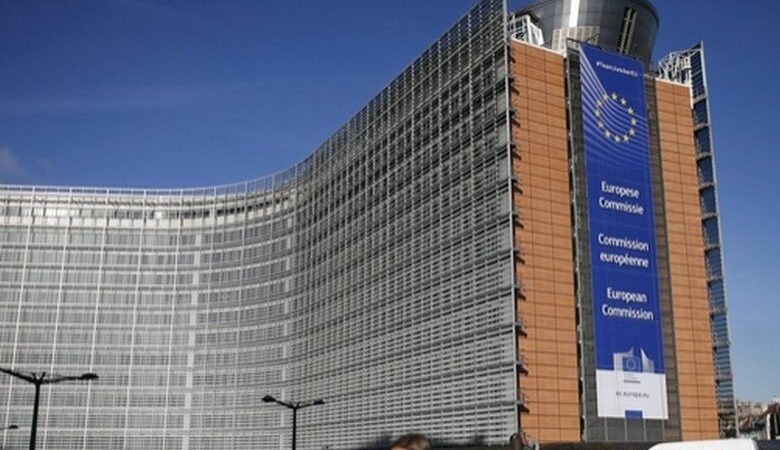 Η Ευρωπαϊκή Επιτροπή συνιστά στην Ελλάδα περιορισμένες αυξήσεις καθαρών δαπανών για το 2025