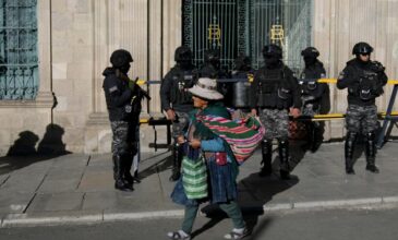 Περίπου δώδεκα στρατιωτικοί συνελήφθησαν μετά την απόπειρα πραξικοπήματος στη Βολιβία