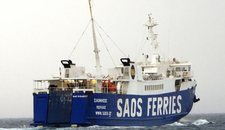 Τραυματίστηκαν 5 επιβαίνοντες από πρόσκρουση πλοίου στο λιμάνι της Φολέγανδρου