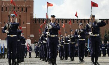 Προφυλακίστηκε ο διοικητής αλεξιπτωτιστών της Ρωσίας με κατηγορίες διαφθοράς