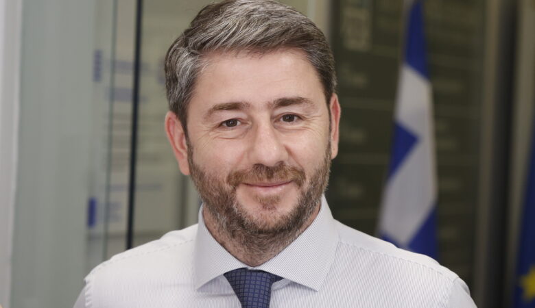 Ανδρουλάκης: «Η κυβέρνηση δεν έδειξε το σθένος να συγκρουστεί με ισχυρά οικονομικά συμφέροντα, που αισχροκερδούν εδώ και 4 χρόνια»