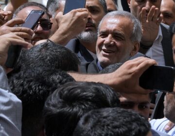 Ο μεταρρυθμιστής Μασούντ Πεζεσκιάν νέος πρόεδρος του Ιράν