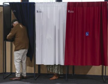 Γαλλία – Βουλευτικές εκλογές: Κανένα κόμμα δεν φαίνεται να κερδίζει την απόλυτη πλειοψηφία των εδρών