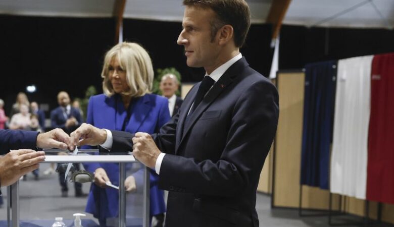 Σε αχαρτογράφητα νερά η Γαλλία – Ο Μακρόν θα λάβει τις αποφάσεις του αφού ολοκληρωθεί η «δόμηση» της νέας Εθνοσυνέλευσης