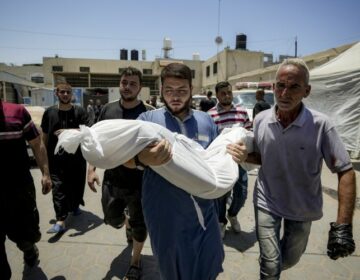 Τουλάχιστον 29 νεκροί από ισραηλινό πλήγμα έξω από σχολείο στη Γάζα όπου είχαν βρει καταφύγιο εκτοπισμένοι