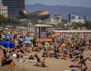 Ρεκόρ στον αριθμό των τουριστών αναμένει η Ισπανία αυτό το καλοκαίρι