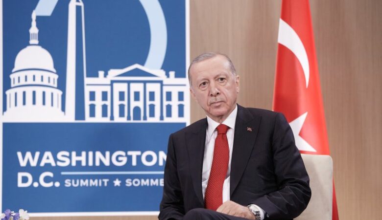 Ερντογάν: «Η προοπτική μίας απευθείας σύγκρουσης ανάμεσα στο ΝΑΤΟ και την Ρωσία είναι ανησυχητική»