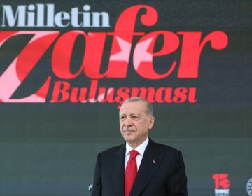 Ερντογάν: «Δεν θα συγχωρήσουμε πότε όσους χαρακτηρίζουν “σκηνοθετημένο” το πραξικόπημα του 2016»
