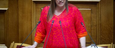 Βουλή: Ένσταση αντισυνταγματικότητας για την τροπολογία για το άσυλο καταθέτει η Πλεύση Ελευθερίας