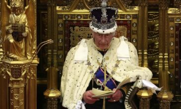Βασιλιάς Κάρολος: Η κυβέρνηση θέλει να επαναπροσδιορίσει τις σχέσεις της με τους ευρωπαίους εταίρους της