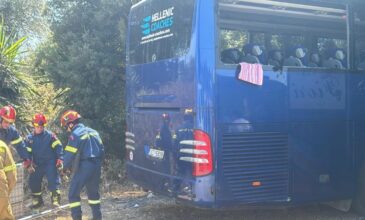 Τραγωδία στην Κέρκυρα: Ένας νεκρός και δύο σοβαρά τραυματίες, όταν τουριστικό λεωφορείο έπεσε σε σταθμευμένη νταλίκα