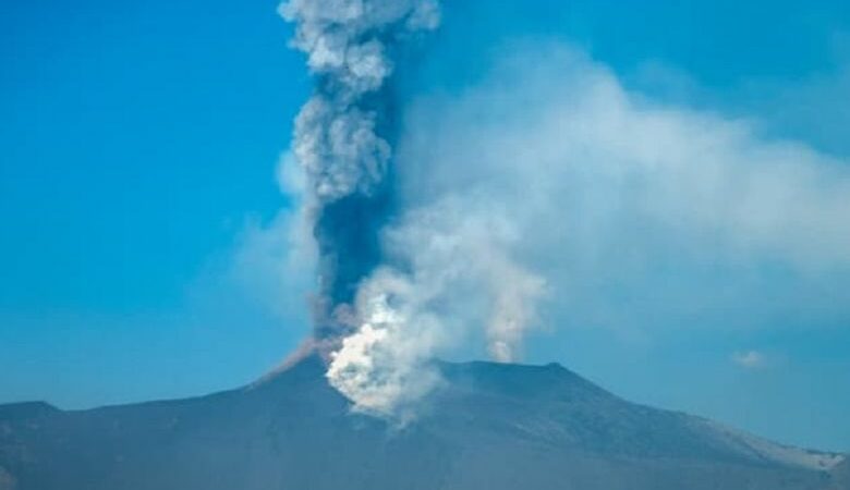 Μείγμα ηφαιστειακής τέφρας και θειικών αερίων έφτασε από την Αίτνα σε Αττική και Πελοπόννησο