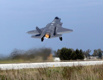 Η Νορβηγία στέλνει F-35 και 100 στρατιώτες να φυλάσσουν αεροδρόμιο στην Πολωνία