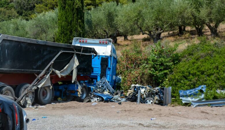 Ελεύθερος με περιοριστικούς όρους ο 39χρονος οδηγός νταλίκας που σκόρπισε τον θάνατο στη Μεσσηνία