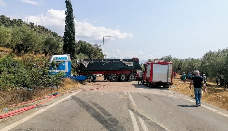 Τραγωδία στην Κυπαρισσία: Μάχη για την ζωή του εξακολουθεί να δίνει ο 19χρονος – Αναμένονται οι τοξικολογικές του οδηγού της νταλίκας