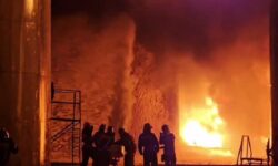 Φωτιά σε αποθήκη πετρελαίου στην περιφέρεια Κουρσκ της Ρωσίας έπειτα από ουκρανική επίθεση με drone
