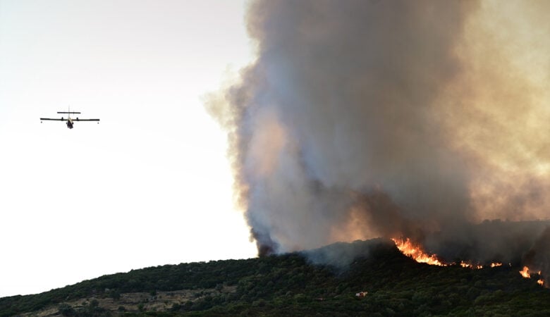 Φωτιά στο Αχλαδοχώρι Σερρών – Σε ύφεση η πυρκαγιά στο Πευκοδάσος Κιλκίς