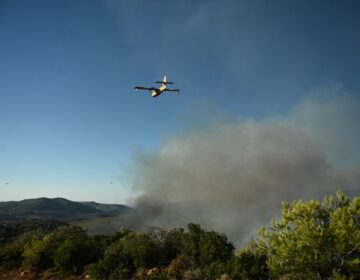 Πυροσβεστική: Τη Δευτέρα επιχειρούσαν στη φωτιά της Αττικής 36 εναέρια μέσα – Τα στοιχεία είναι επίσημα και πέρα από κάθε αμφισβήτηση