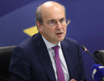 Κωστής Χατζηδάκης: Οι τέσσερις προϋποθέσεις για την φοροαπαλλαγή στα κλειστά ακίνητα