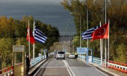 Τούρκοι αστυνομικοί πυροβόλησαν Έλληνα οδηγό αυτοκινήτου κοντά στο τελωνείο Κήπων