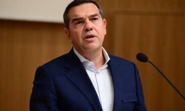 Με αιχμές κατά Κασσελάκη η ομιλία Τσίπρα στην τελετή απονομής του βραβείου Ειρήνης «Νίκος Νικηφορίδης»