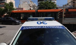 Σοβαρό τροχαίο στη Νέα Σμύρνη – Τραμ παρέσυρε ανήλικο με πατίνι